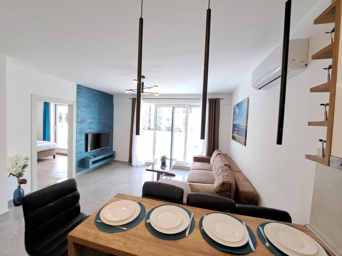 Paun Apartment Kotor Eksteriør billede