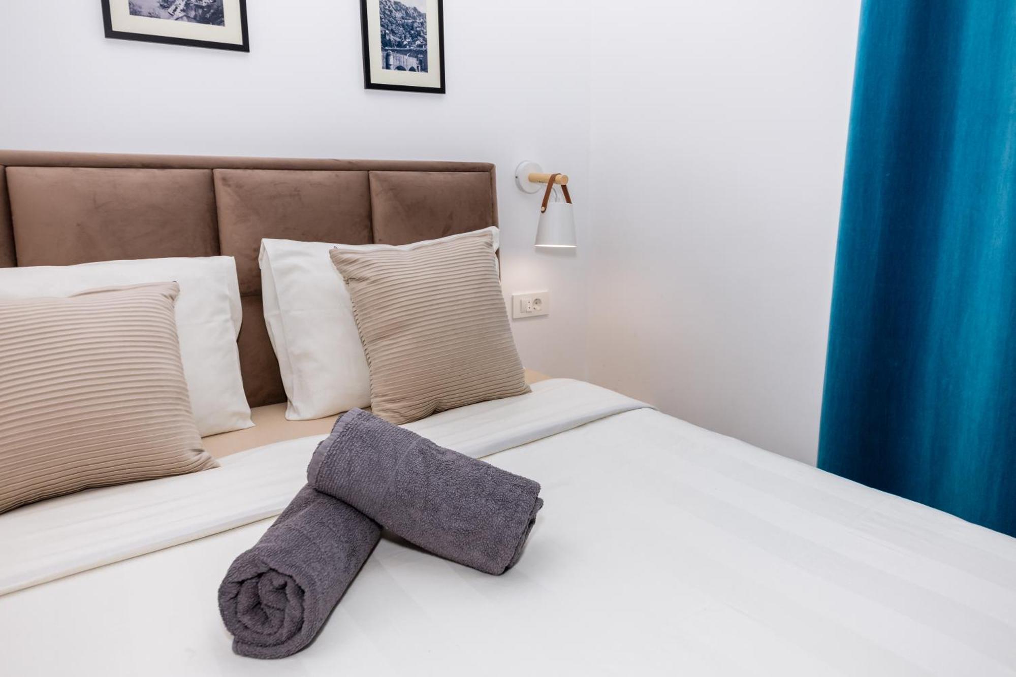 Paun Apartment Kotor Eksteriør billede